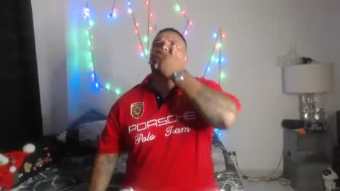 pikoro_gomez online show from 12/24/24, 01:38