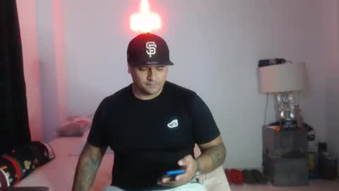 pikoro_gomez online show from 01/06/25, 01:42