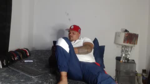 pikoro_gomez online show from 02/22/25, 04:07