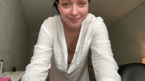 Trisha     online show from 01/30/25, 06:35