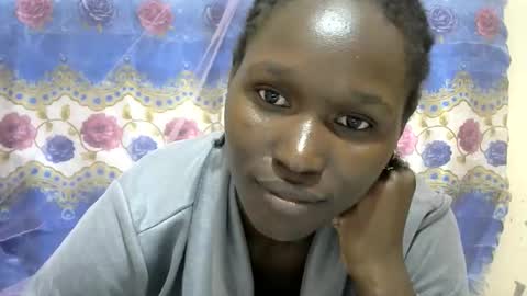 pinah1997 online show from 01/27/25, 07:24