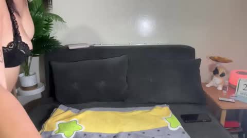 Hot Feb online show from 09/21/25, 08:27