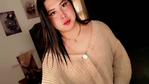 Snapshot of pinay_ivy chatting on 06/19/26, 01:32 Ivy Morningstar online show from 06/19/26, 01:32