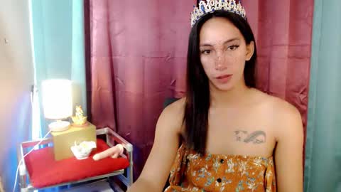 lucyLove online show from 04/28/26, 12:42