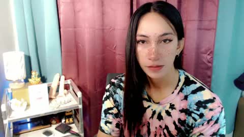 Snapshot of pinay_lucy chatting on 07/09/26, 01:42 lucyLove online show from 07/09/26, 01:42