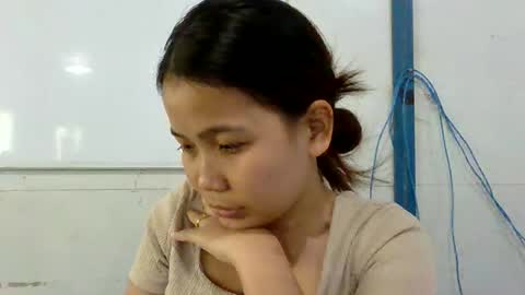 Snapshot of pinay_mona03 chatting on 03/16/26, 04:40 Mona Pinay online show from 03/16/26, 04:40