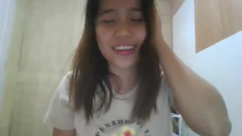 Snapshot of pinay_mona03 chatting on 03/26/26, 10:10 Mona Pinay online show from 03/26/26, 10:10