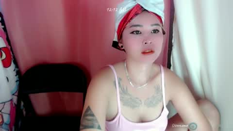 Snapshot of pinay_romancee chatting on 08/09/26, 04:17 pinay_romancee online show from 08/09/26, 04:17