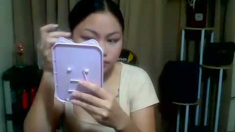 Snapshot of pinay_rosee chatting on 04/07/26, 10:37 pinay_rosee online show from 04/07/26, 10:37