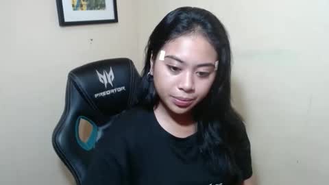Snapshot of pinay_shinexxx chatting on 04/18/26, 05:22 pinay_shinexxx online show from 04/18/26, 05:22