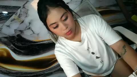 Snapshot of pinay_shinexxx chatting on 06/22/26, 09:17 pinay_shinexxx online show from 06/22/26, 09:17