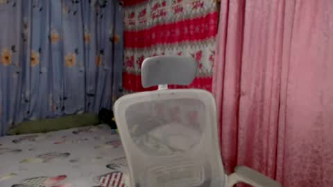 Snapshot of pinay_singlemomxs chatting on 07/09/26, 04:33 pinay_singlemomxs online show from 07/09/26, 04:33