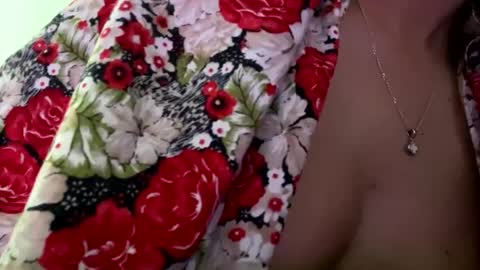 Snapshot of pinayaudrey chatting on 03/05/25, 10:33 pinayaudrey online show from 03/05/25, 10:33