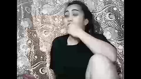 Snapshot of pinayexoticbeauty21 chatting on 12/16/25, 02:16 pinayexoticbeauty21 online show from 12/16/25, 02:16