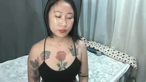 yumie  online show from 04/09/26, 12:32