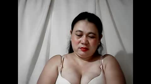 Snapshot of pinaymama12345 chatting on 06/03/26, 11:21 pinaymama12345 online show from 06/03/26, 11:21