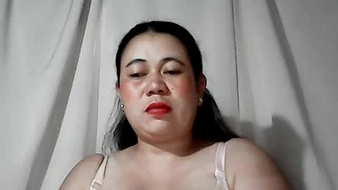 Snapshot of pinaymama12345 chatting on 06/21/26, 10:23 pinaymama12345 online show from 06/21/26, 10:23