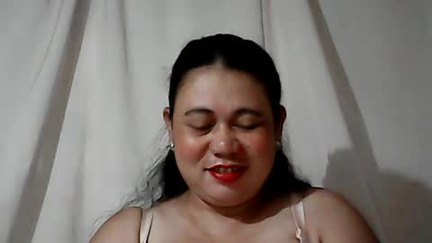 Snapshot of pinaymama12345 chatting on 07/11/26, 12:13 pinaymama12345 online show from 07/11/26, 12:13