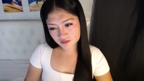 Snapshot of pinaymelanie chatting on 06/01/26, 10:44 pinaymelanie online show from 06/01/26, 10:44