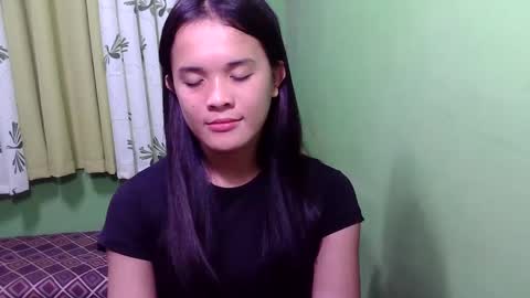 pinaymorena_rhowe online show from 12/27/24, 04:10