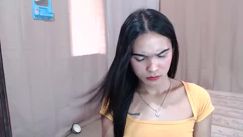 Snapshot of pinaysweatwetlover69 chatting on 02/18/25, 07:10 celistina Crwford online show from 02/18/25, 07:10