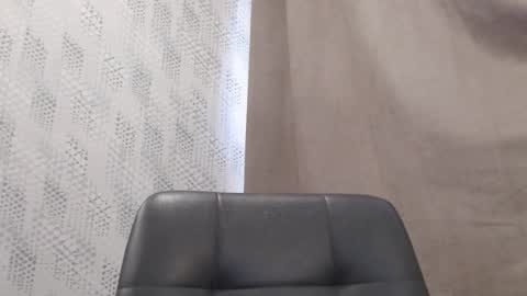       online show from 02/10/25, 06:31