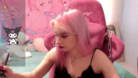 Snapshot of pineapple_dope chatting on 12/14/24, 01:16 Nancy online show from 12/14/24, 01:16