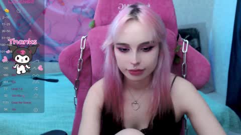 Snapshot of pineapple_dope chatting on 12/15/24, 08:15 Nancy online show from 12/15/24, 08:15