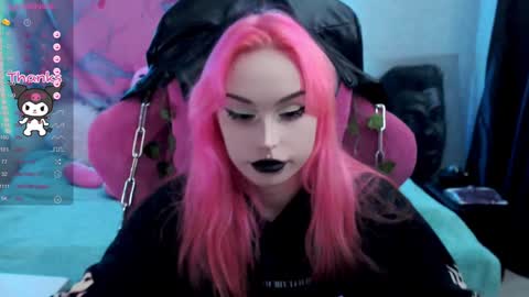 Snapshot of pineapple_dope chatting on 02/03/25, 07:42 Nancy online show from 02/03/25, 07:42