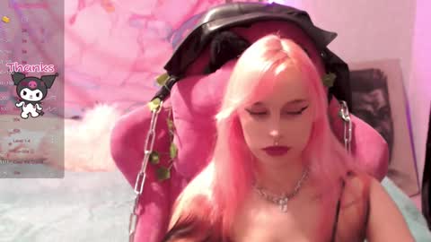 Snapshot of pineapple_dope chatting on 02/16/25, 11:16 Nancy online show from 02/16/25, 11:16