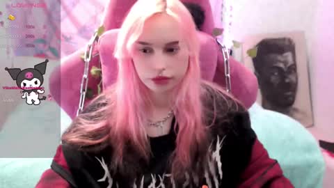 Snapshot of pineapple_dope chatting on 02/24/25, 09:41 Nancy online show from 02/24/25, 09:41