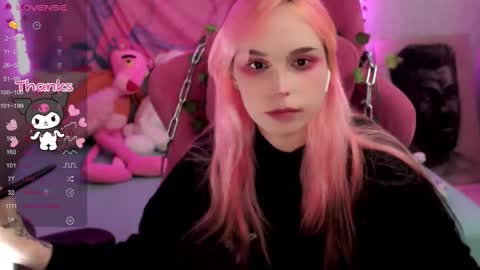 Snapshot of pineapple_dope chatting on 02/28/25, 10:39 Nancy online show from 02/28/25, 10:39