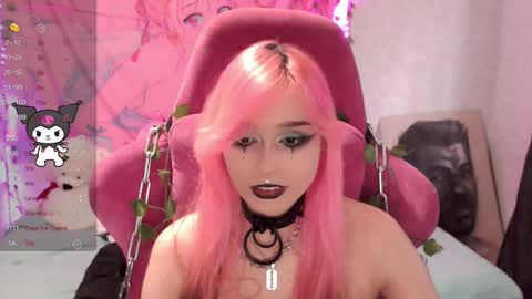 Snapshot of pineapple_dope chatting on 03/10/25, 04:17 Nancy online show from 03/10/25, 04:17