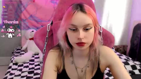 Snapshot of pineapple_dope chatting on 10/10/25, 09:30 Nancy online show from 10/10/25, 09:30