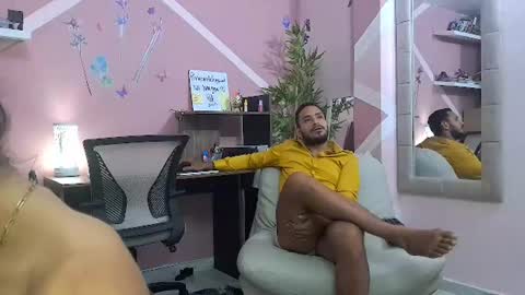 pineappleflipped online show from 07/21/26, 02:03