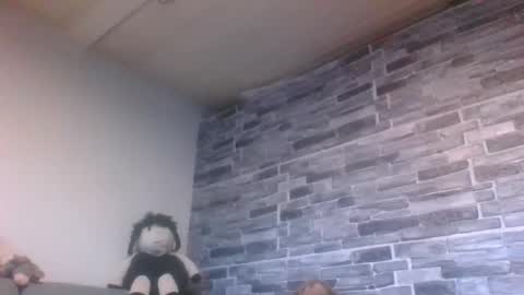 Snapshot of pinholder chatting on 11/02/25, 03:58 Michael online show from 11/02/25, 03:58