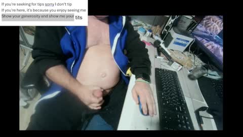 Snapshot of pini_z chatting on 01/10/25, 12:36 pini_z online show from 01/10/25, 12:36