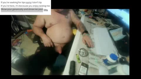 Snapshot of pini_z chatting on 01/28/25, 08:47 pini_z online show from 01/28/25, 08:47