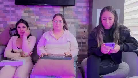 pink_as online show from 02/17/26, 02:24