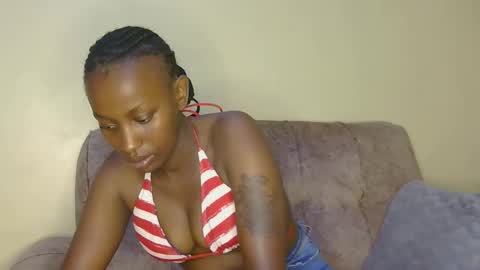 pink_cushy online show from 02/16/26, 06:09