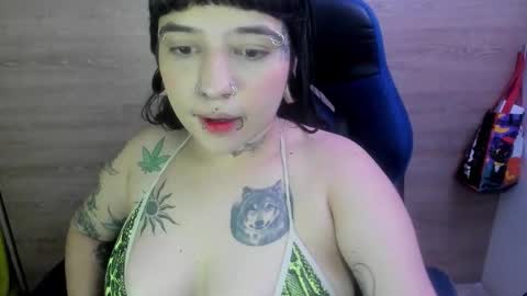 weedcandy ig y twitter xpink dustt online show from 09/18/25, 06:59