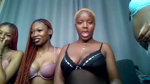 pinkyy online show from 07/17/26, 09:08