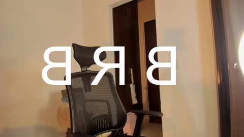 Snapshot of pink_quarz chatting on 12/31/24, 02:29 KELLY online show from 12/31/24, 02:29