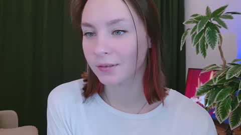 Snapshot of pink_seagull chatting on 12/19/24, 08:02 Eva online show from 12/19/24, 08:02