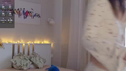 Snapshot of pink_seagull chatting on 09/20/25, 08:04 Eva online show from 09/20/25, 08:04