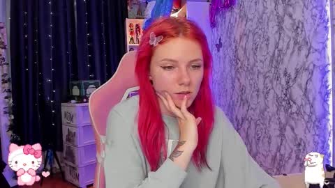 Snapshot of pink_ss chatting on 11/18/25, 02:10 Saly online show from 11/18/25, 02:10