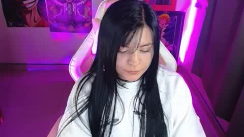 Snapshot of pink_yuii chatting on 11/22/25, 10:20 pink_yuii online show from 11/22/25, 10:20