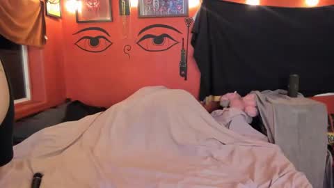 Snapshot of pinkandheated chatting on 02/22/25, 11:02 Virginity smiles online show from 02/22/25, 11:02