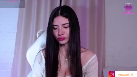 Snapshot of pinkarg chatting on 01/07/25, 03:03 - online show from 01/07/25, 03:03