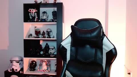 Snapshot of pinkcatlive chatting on 09/14/25, 10:53 Emily online show from 09/14/25, 10:53